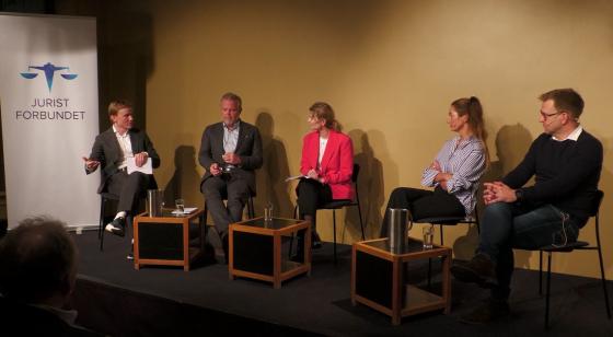 Debatten ble arrangert på Litteraturhuset (Foto: Juristforbundet)