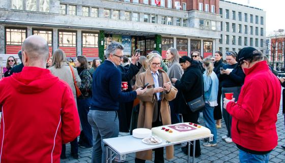 Markering av støtte til samtykkelov på Youngstorget (Foto: Tore Letvik)
