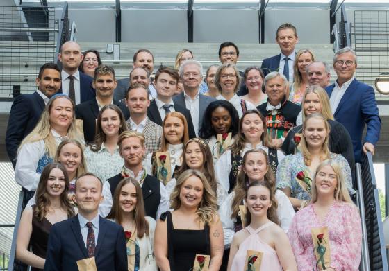 De første juristene utdannet ved Universitetet i Agder (Foto: UiA)