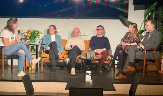 F.v. Merete Nygaard, Angela Askjer, Ragnar Lindefjeld, Sverre Blandhol, Tone Solbakk og Olof Heggemann (Foto: Ole-Martin Gangnes)