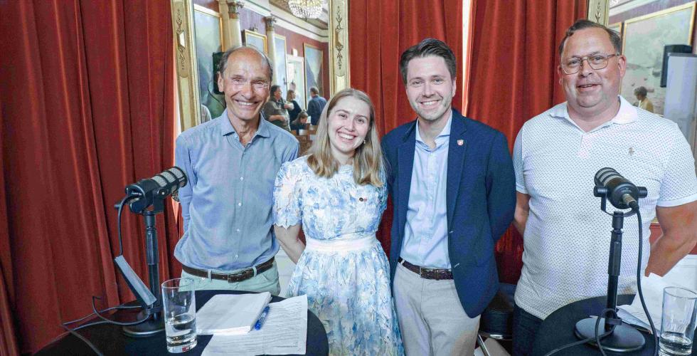 F.v. Eivind Smith, June Trengereid Grue, Bjørn-Kristian Svendsrud og Sverre Bromander (Foto: Georg Mathisen)