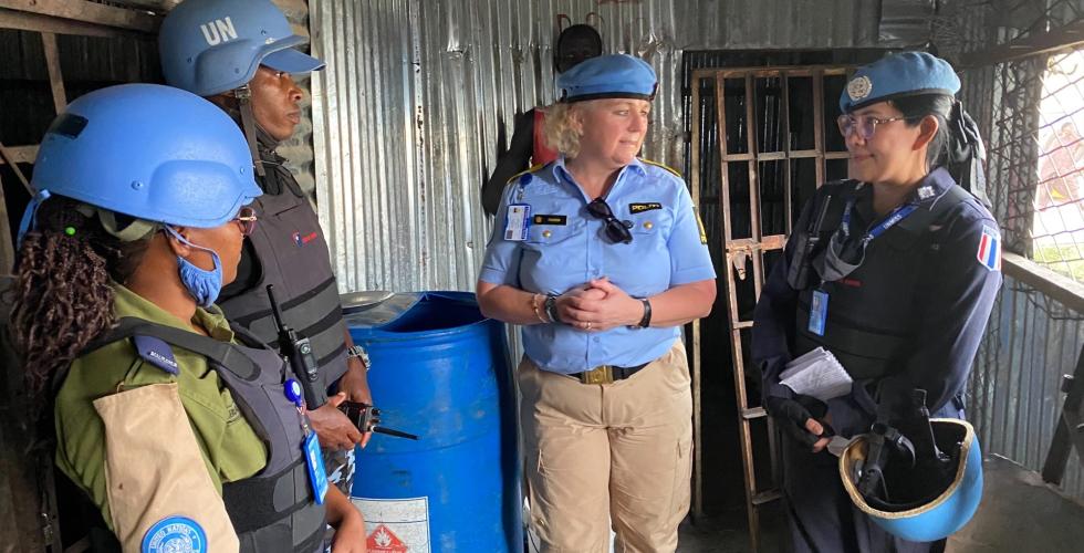Christine Fossen på besøk i en  «protection of civilians site»  i Sør-Sudan. (Foto: Privat)