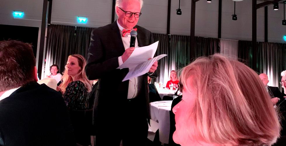 Christian Stokke holder tale under Industrijuristenes seminar på Norefjell i 2019